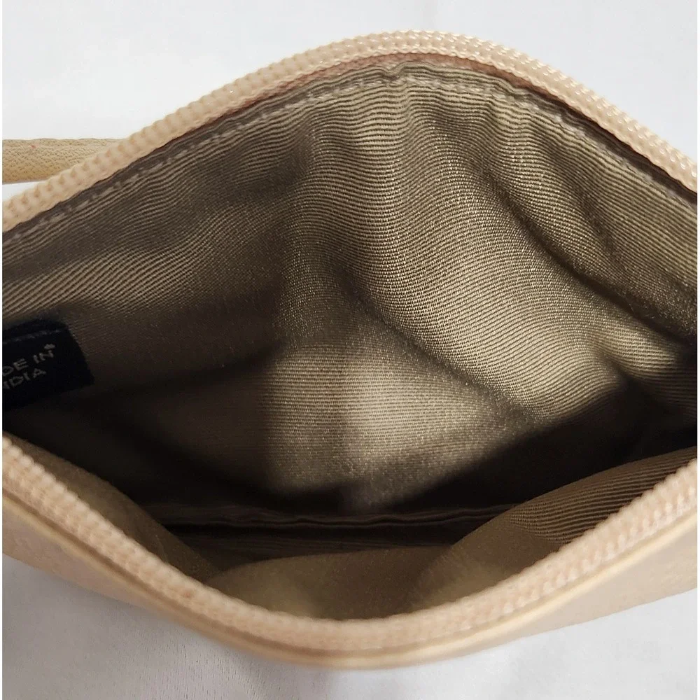 Coach Pebbled Leather Wristlet Cream Beige Silver Hardware Zip Pouch Small Bag